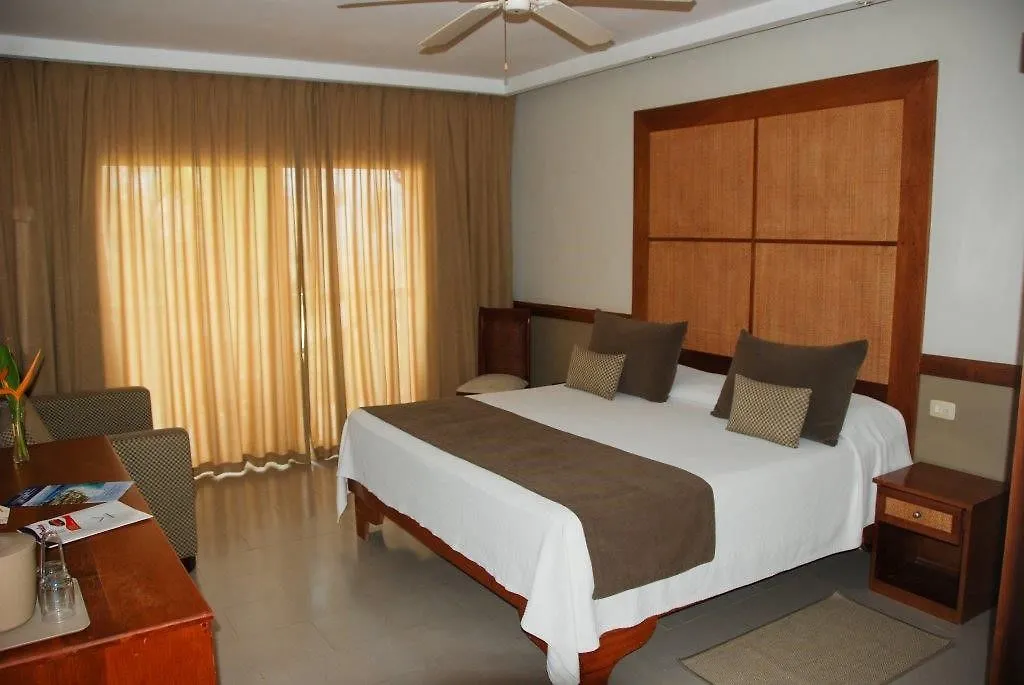 Vik Hotel Arena Blanca Punta Cana 4*,