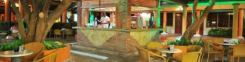 **** Semesteranläggning (resort) Vik Hotel Arena Blanca Punta Cana Dominikanska republiken